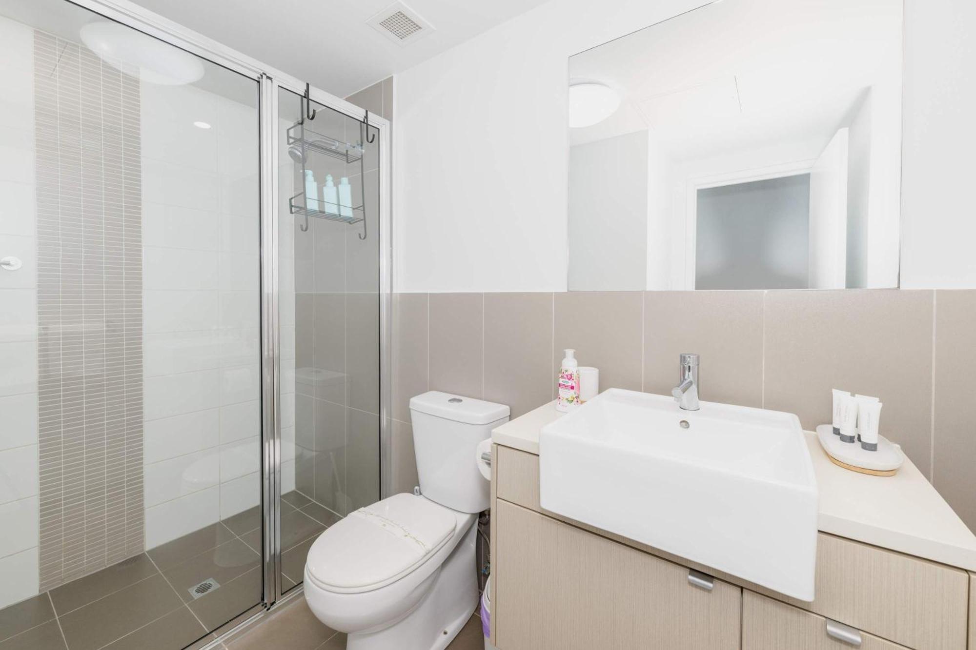 To At Holborn Apartment